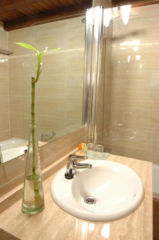 La Casa Del Cubon Hotel Aguilafuente Room photo